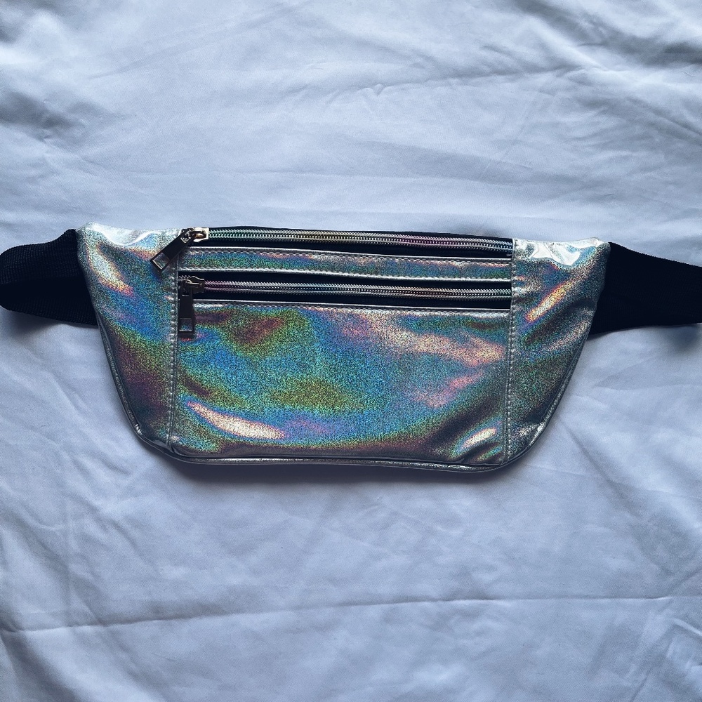 🌿3/$28🌿Holographic Fanny Pack Bag